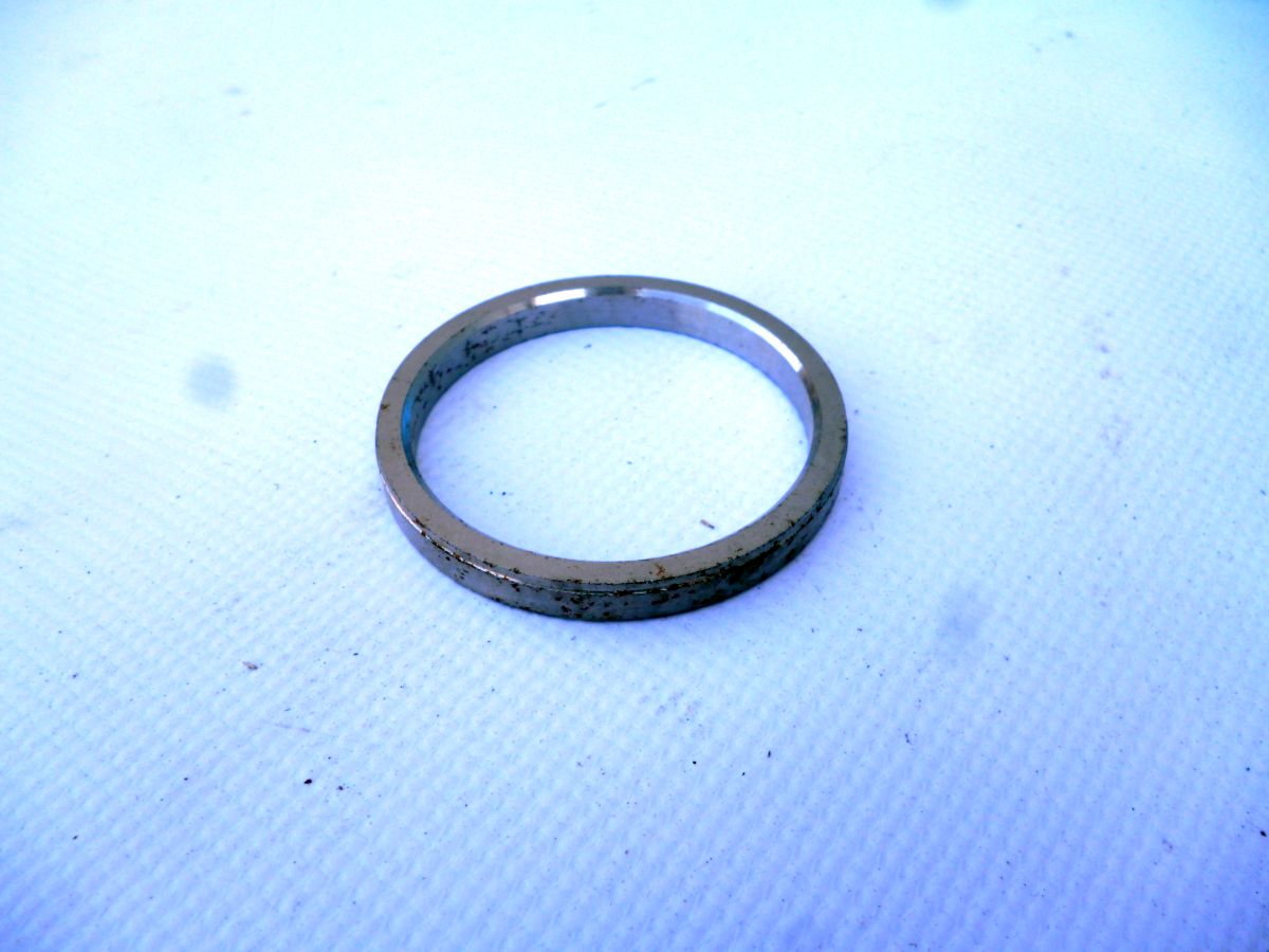 740-1003108 Седло клапана., шт