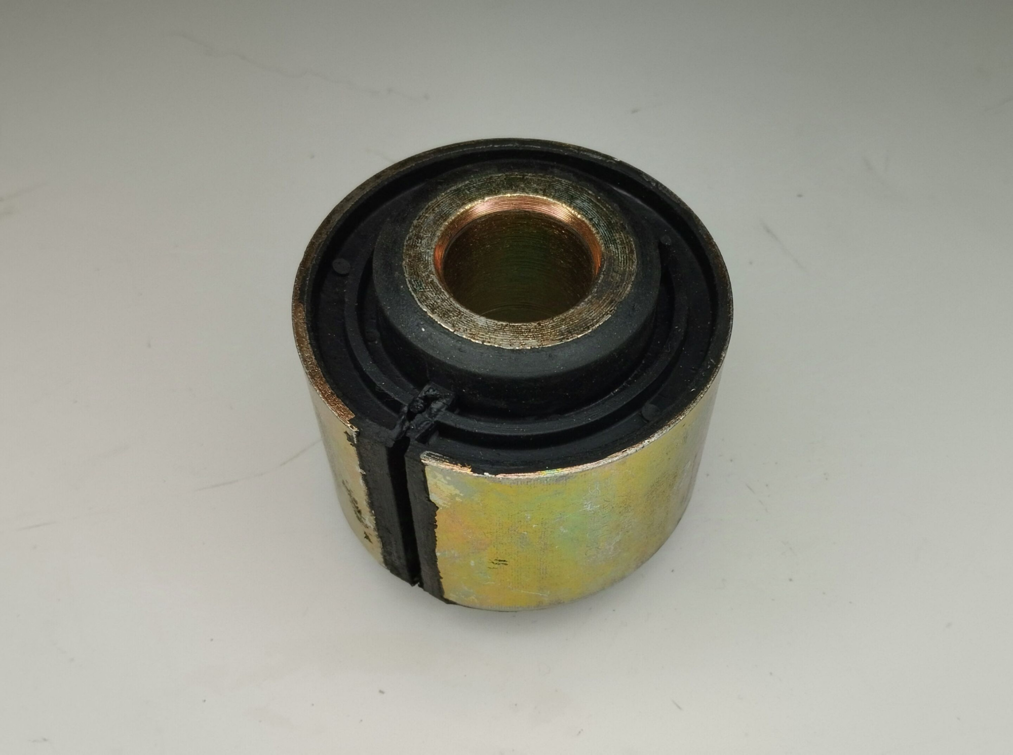 Втулка стабилизатора SITRAK переднего (в концы) OE