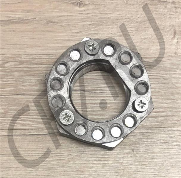 Гайка передней ступицы цапфы (3001061-367)