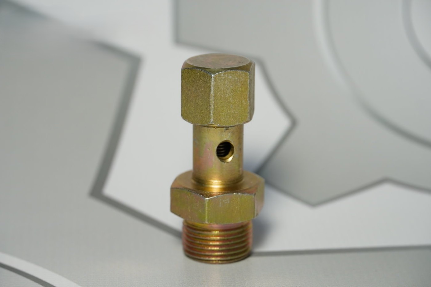 338.1111140-30 клапан перепускной, шт