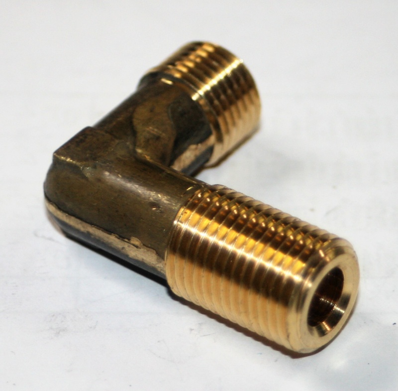 861003 - угольник, шт