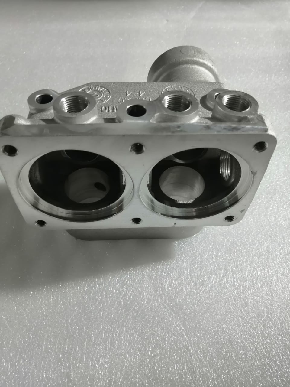 Корпус FAW 3310,J6 термостата OE