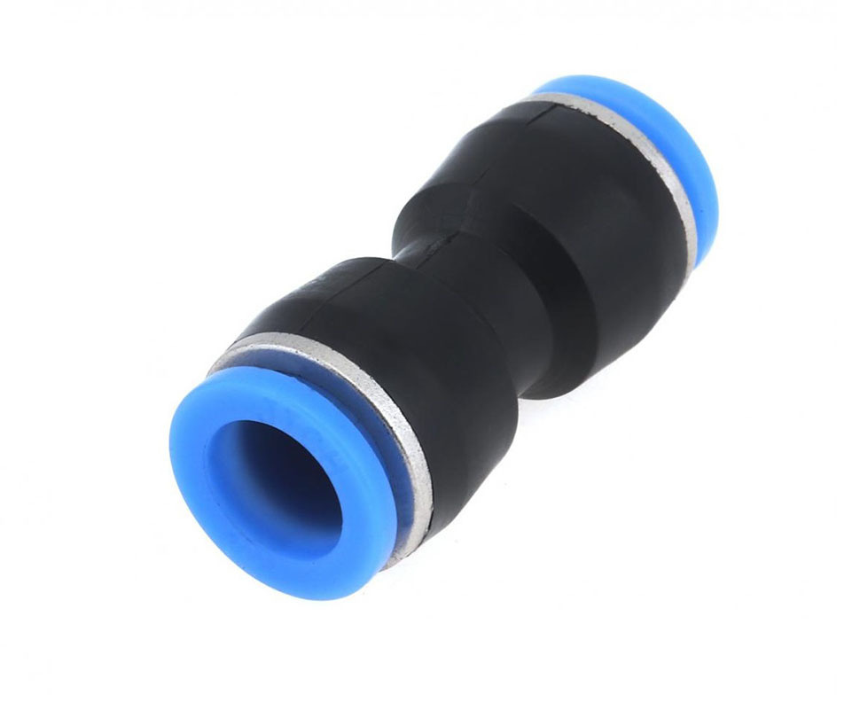 Фитинг Etom (прямой) 06 мм (пластик), шт