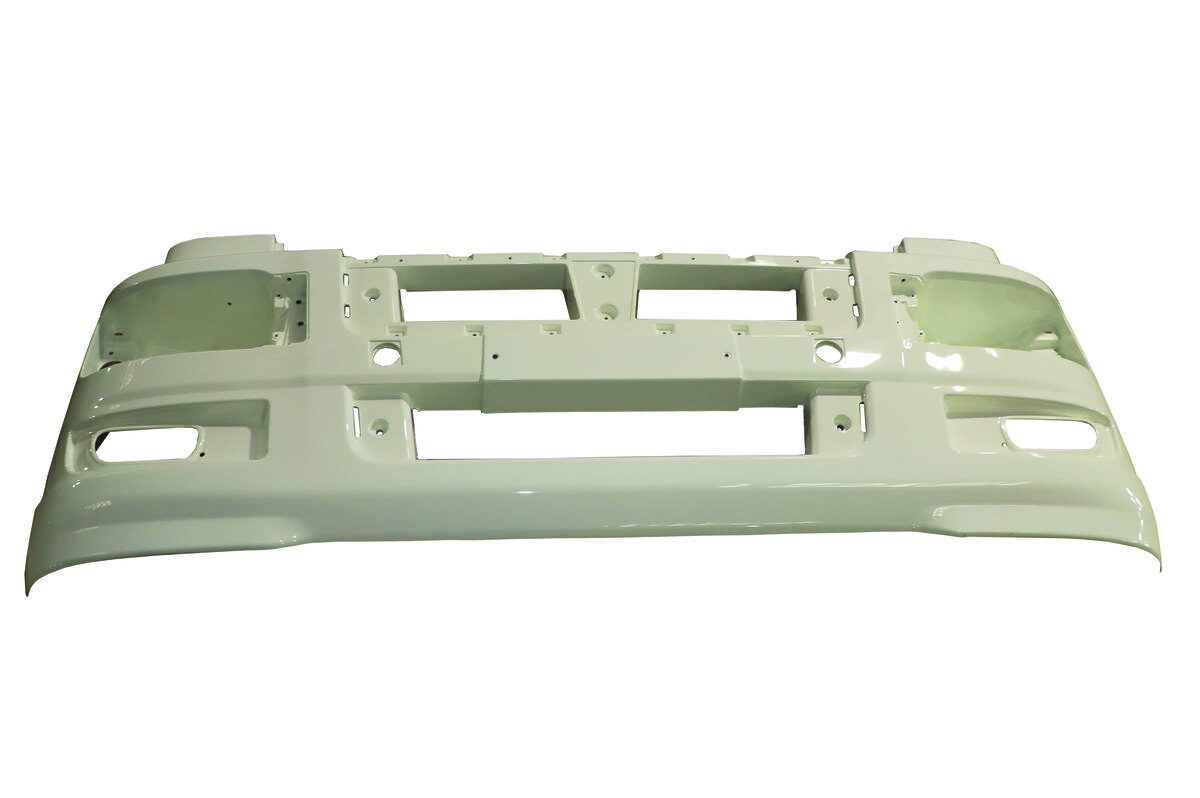 Облицовка буфера КАМАЗ-5490  (белый)  (ОАО РИАТ) бампер